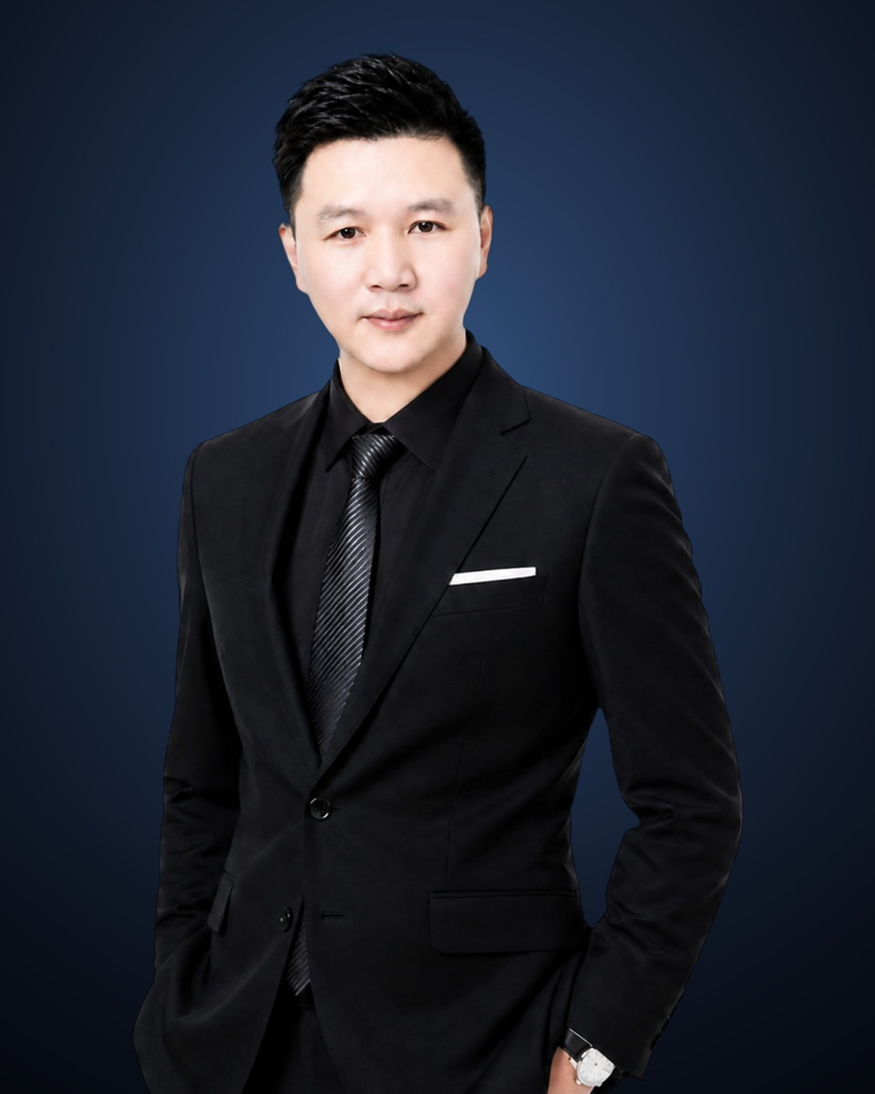 丁晓晨 · 童星影艺 / 童星影业 创始人 · 导演